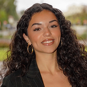 Mila Valdivia, Candidate for Fowler College of Business Representative