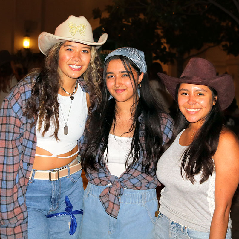 3 Students wearing cowboy outfits