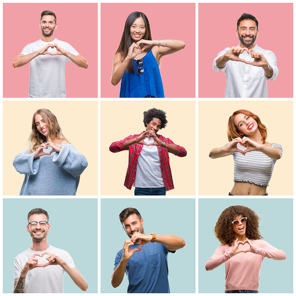 Zoom-like image of people, creating hearts with their hands?2024-04-20