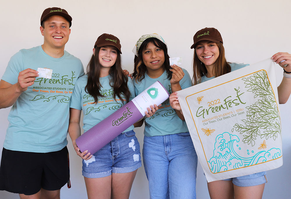 Four Students holding GreenFest swag?2025-03-13