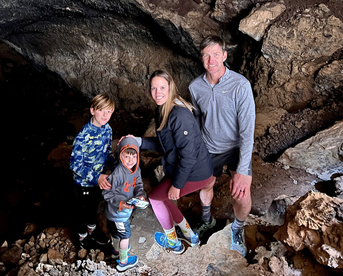 Mark Zakrzewski and family hiking?2024-07-02